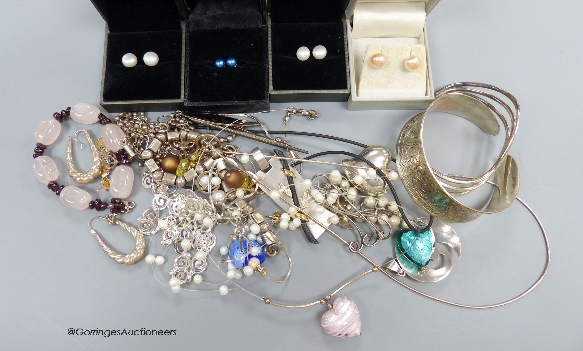 A group of mixed silver and assorted jewellery